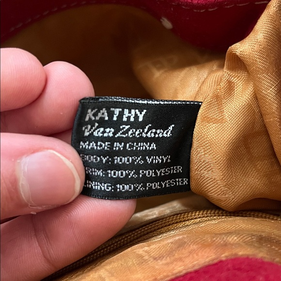 Kathy Van Zeeland Shiny Faux Leather Red Shoulder Bag - Picture 14 of 16